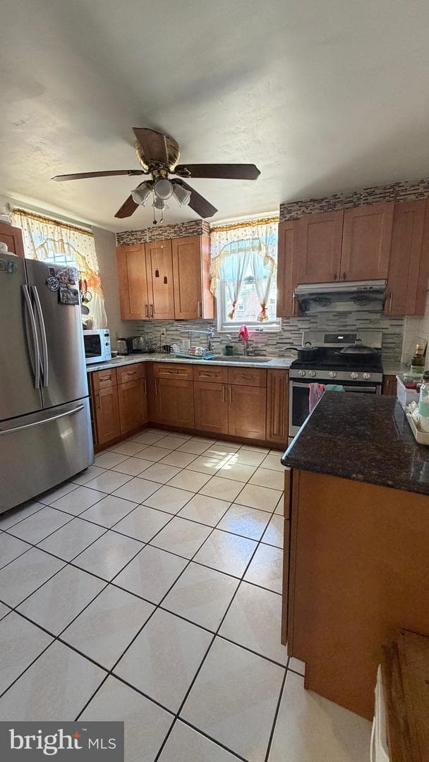 737 Marley Road photo 4