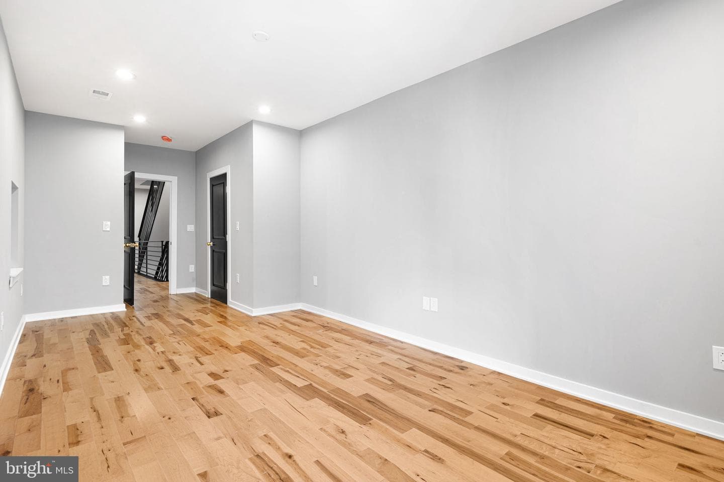1329 Dickinson Street photo 14