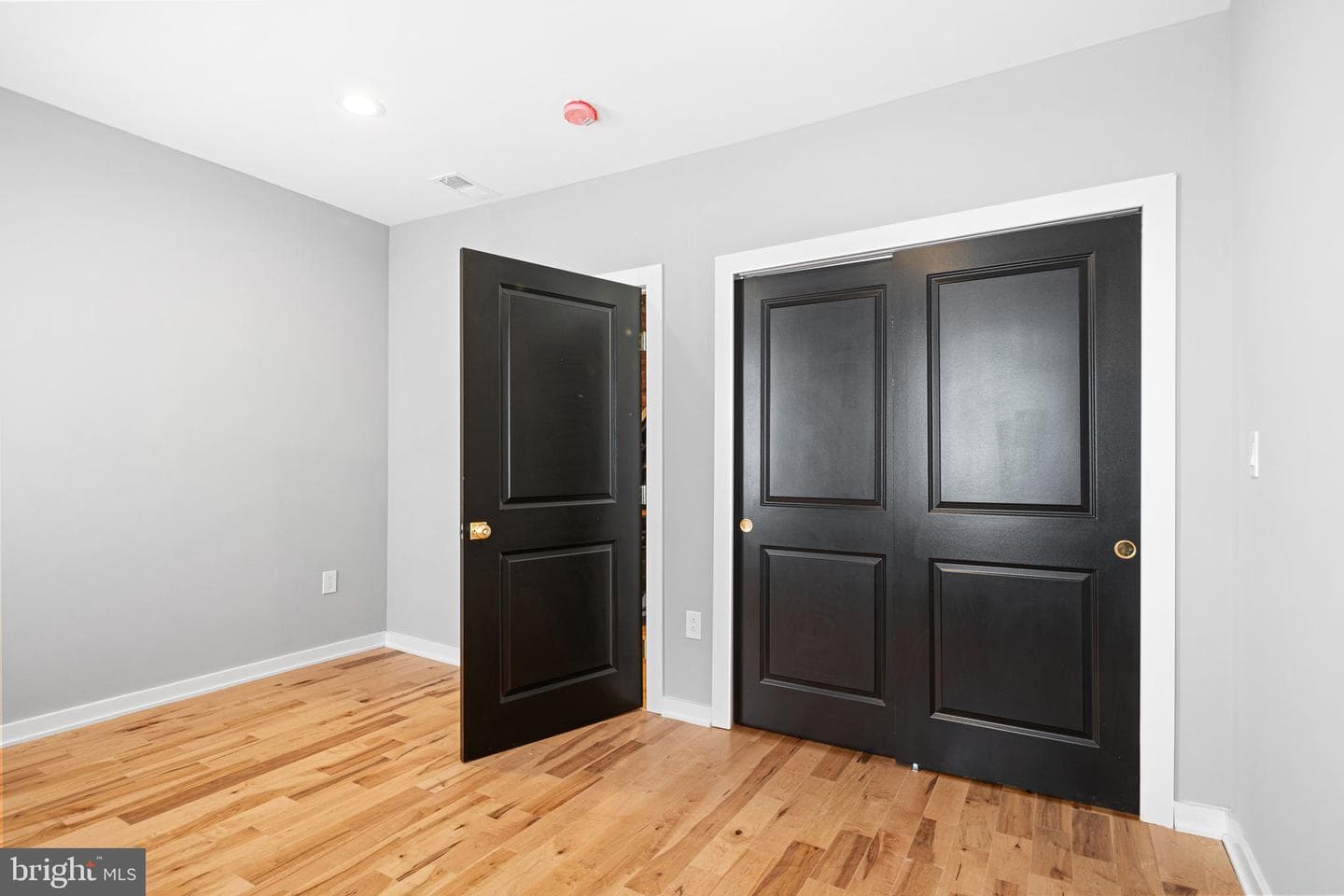 1329 Dickinson Street photo 19