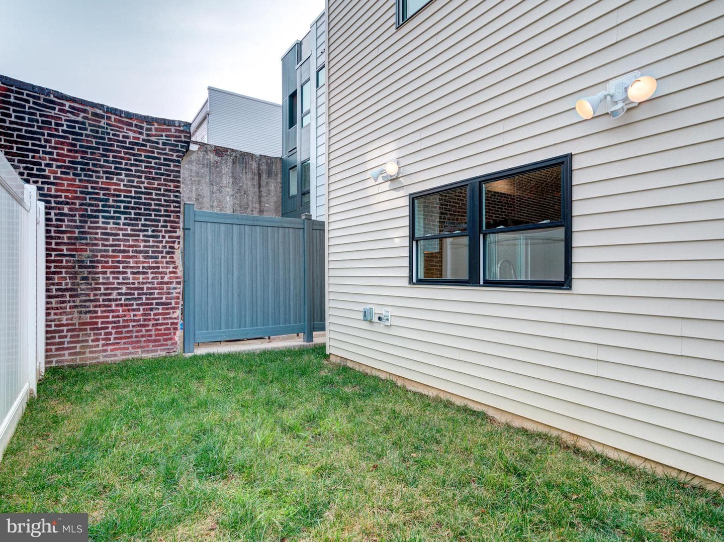 2127 E Firth Street photo 43