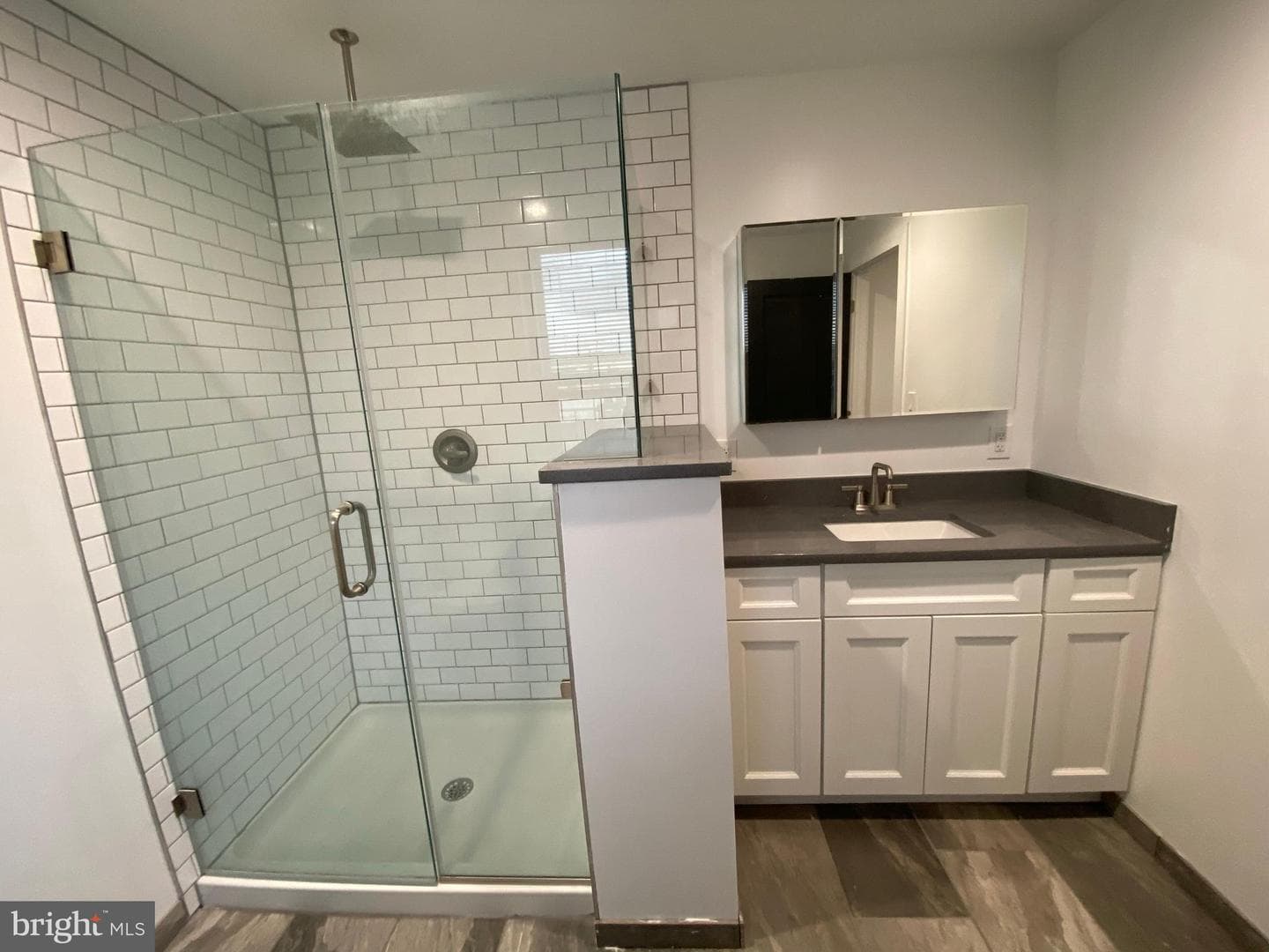 2706 E Somerset Street photo 6