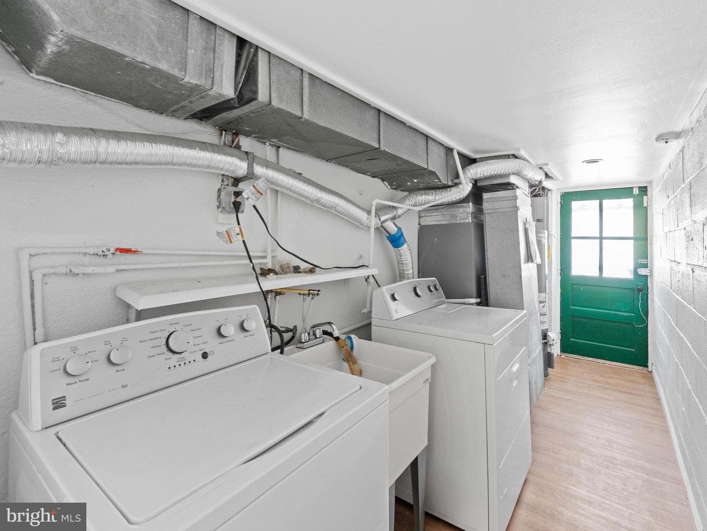 5924 Ella Street photo 23