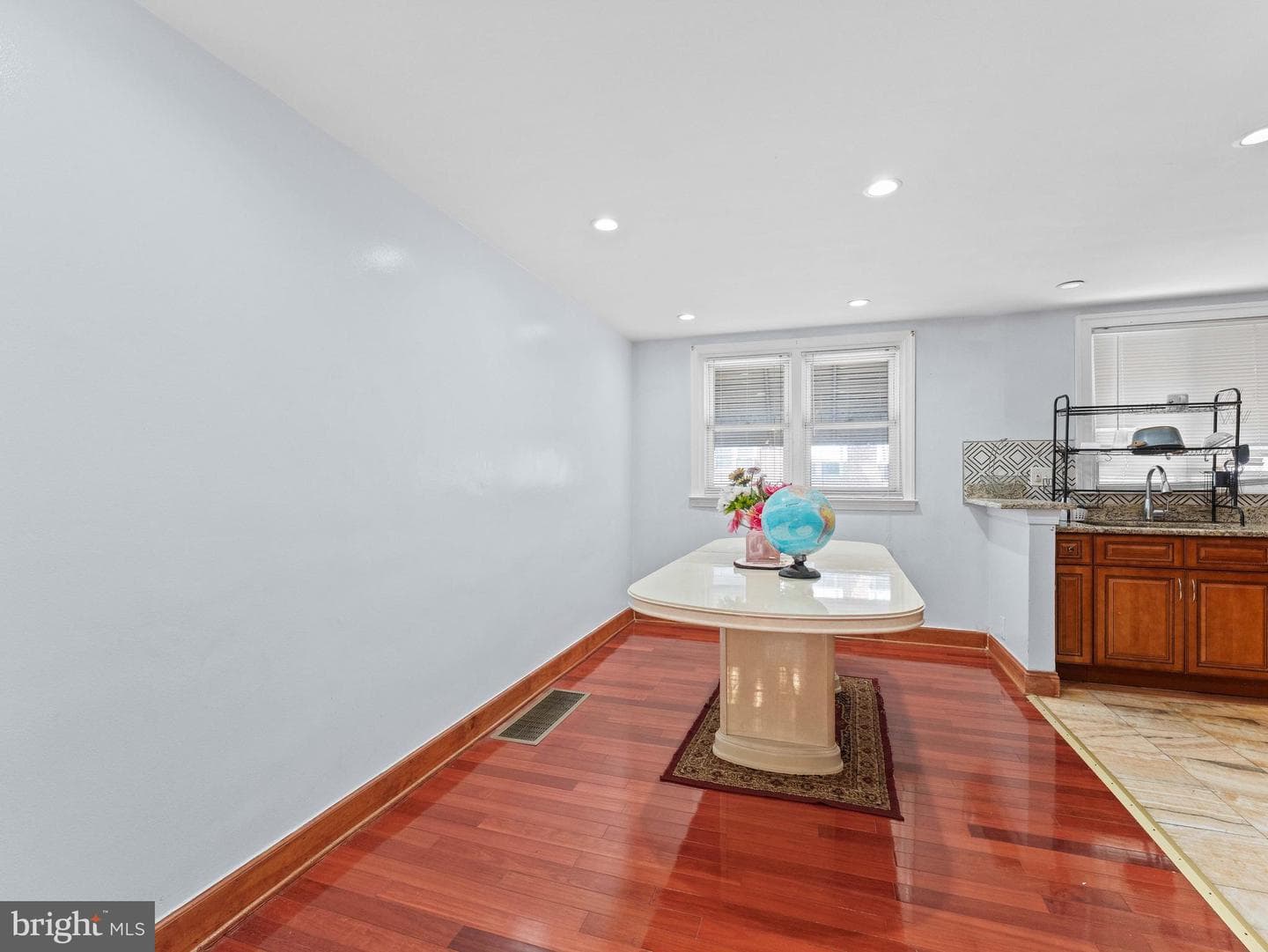 5924 Ella Street photo 6