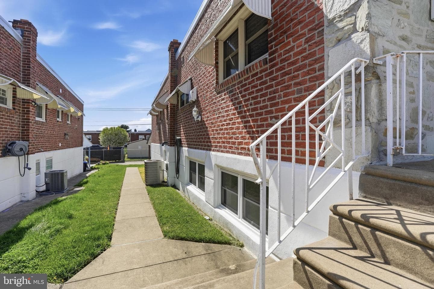 8931 Leonard Street photo 5