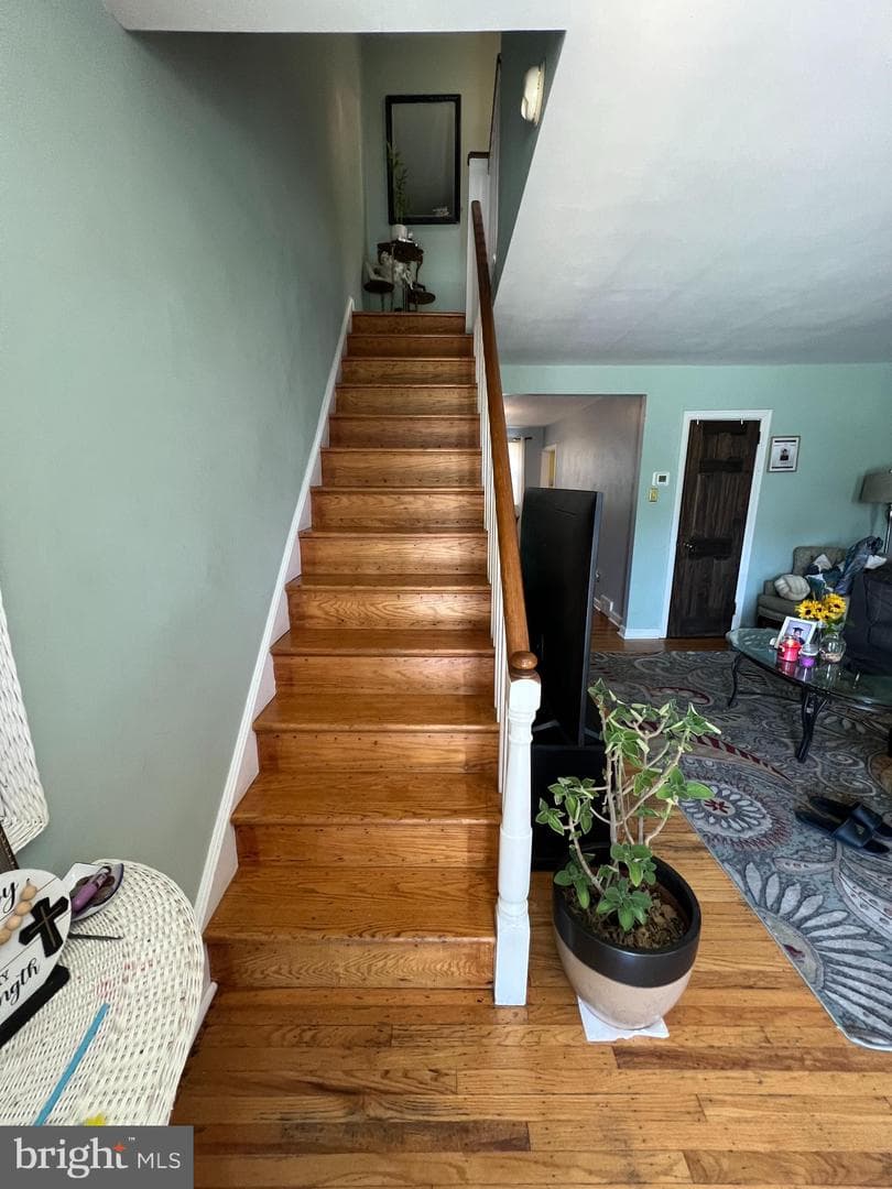 2819 Glenview Street photo 7