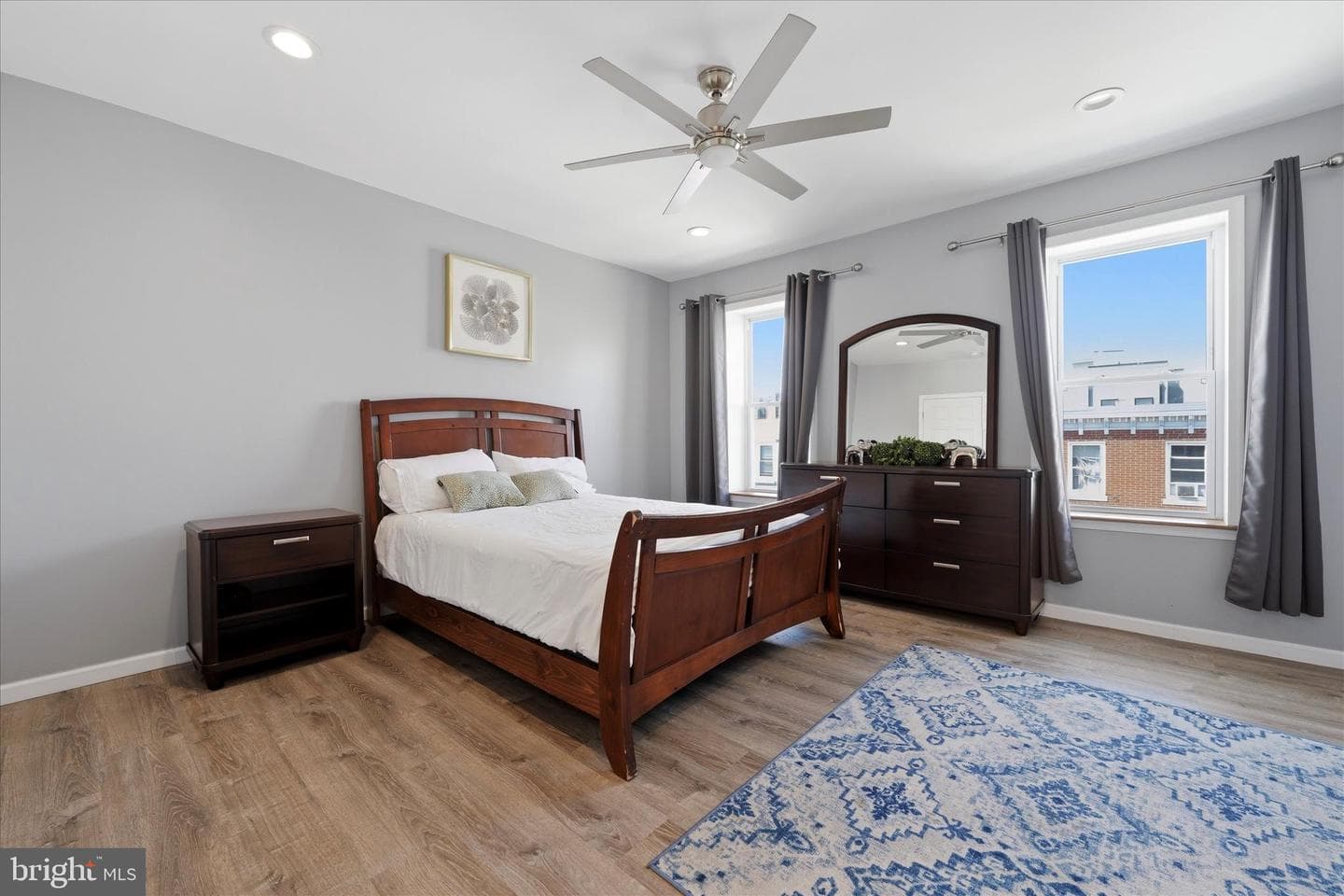 2057 N Franklin Street photo 23