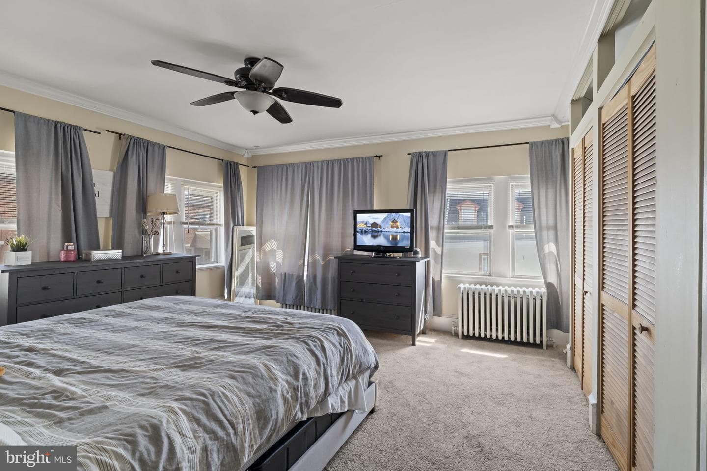 155 Jamestown Street photo 15