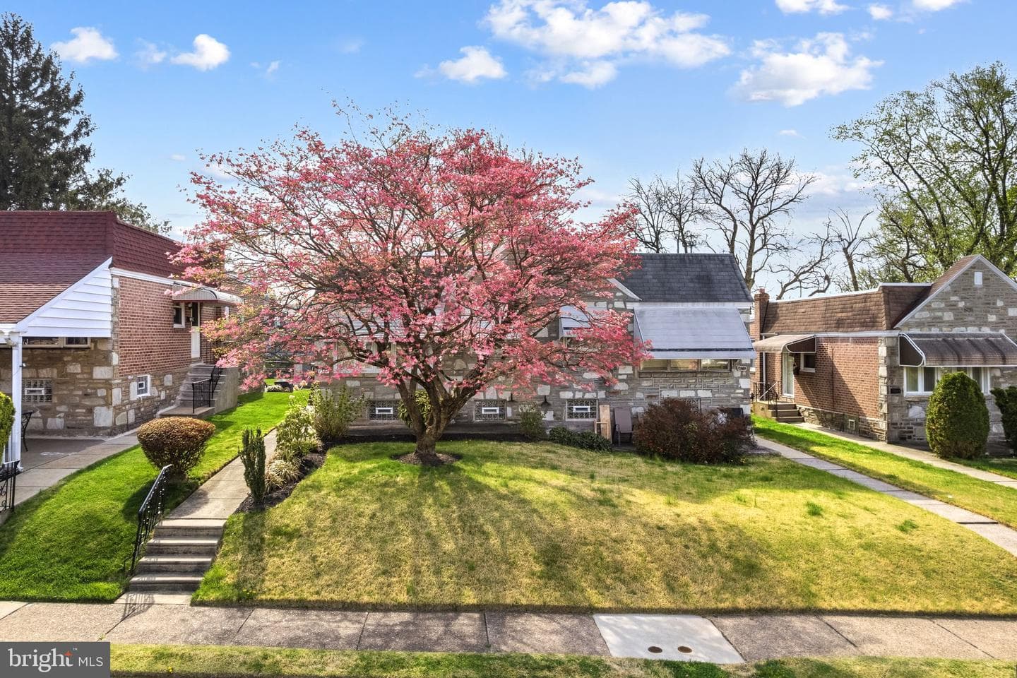 7367 Shelbourne Street photo 2