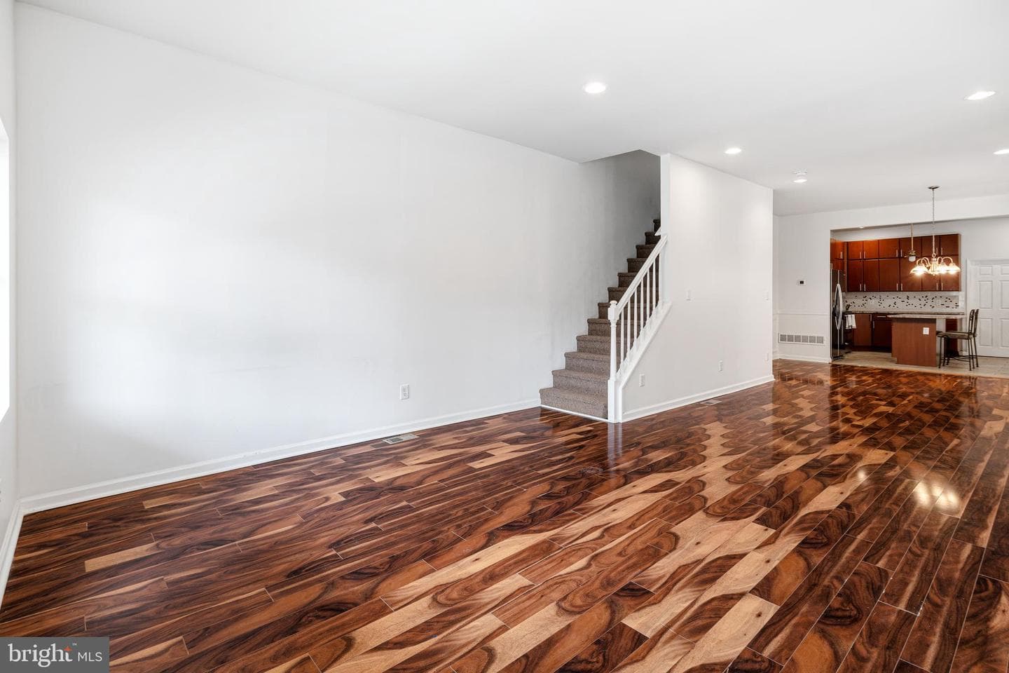 151 W Abbottsford Avenue photo 2