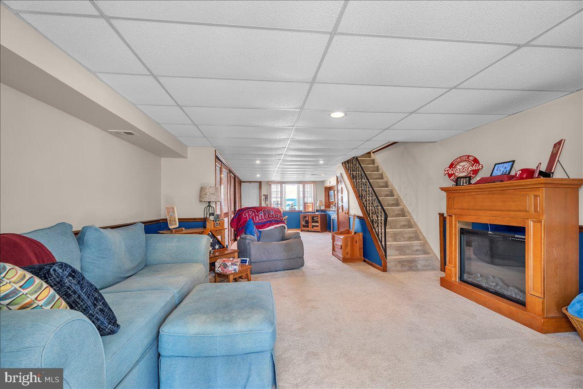137 Meadow Lane photo 16
