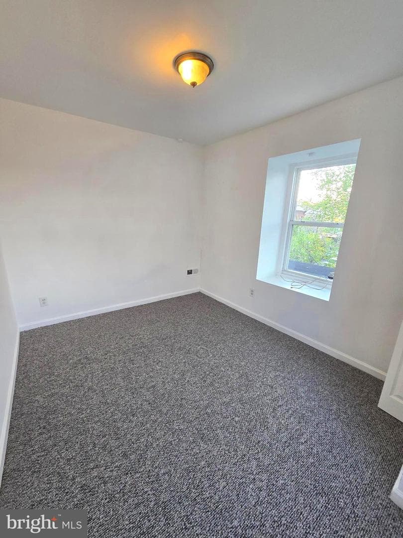 1513 W Tioga Street photo 44