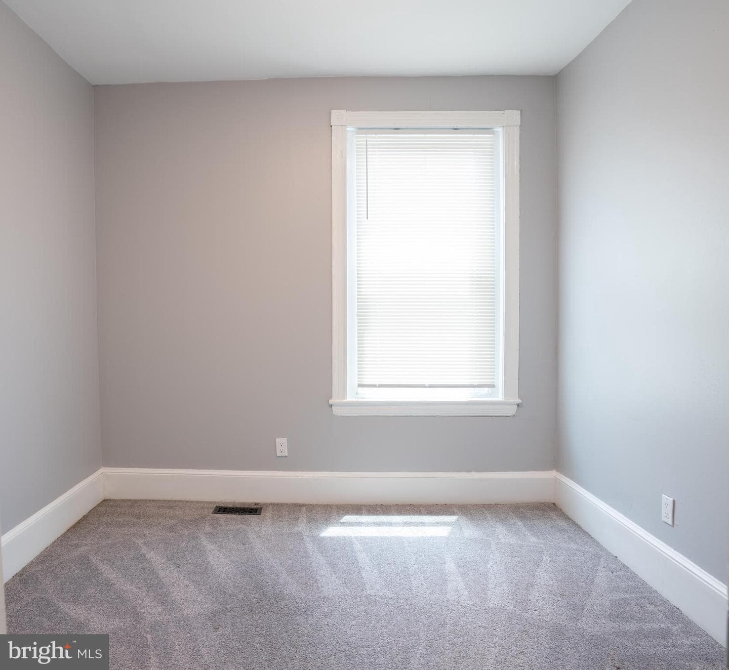 5532 Chew Avenue photo 18