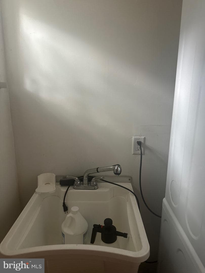 814 W Birch Street photo 7