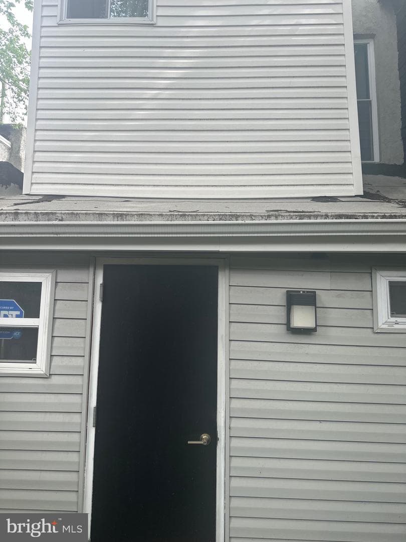 814 W Birch Street photo 8