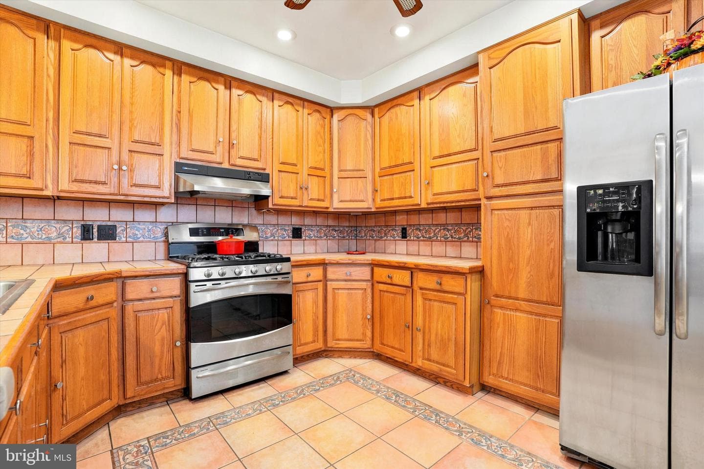 521-525 Mifflin Street photo 17