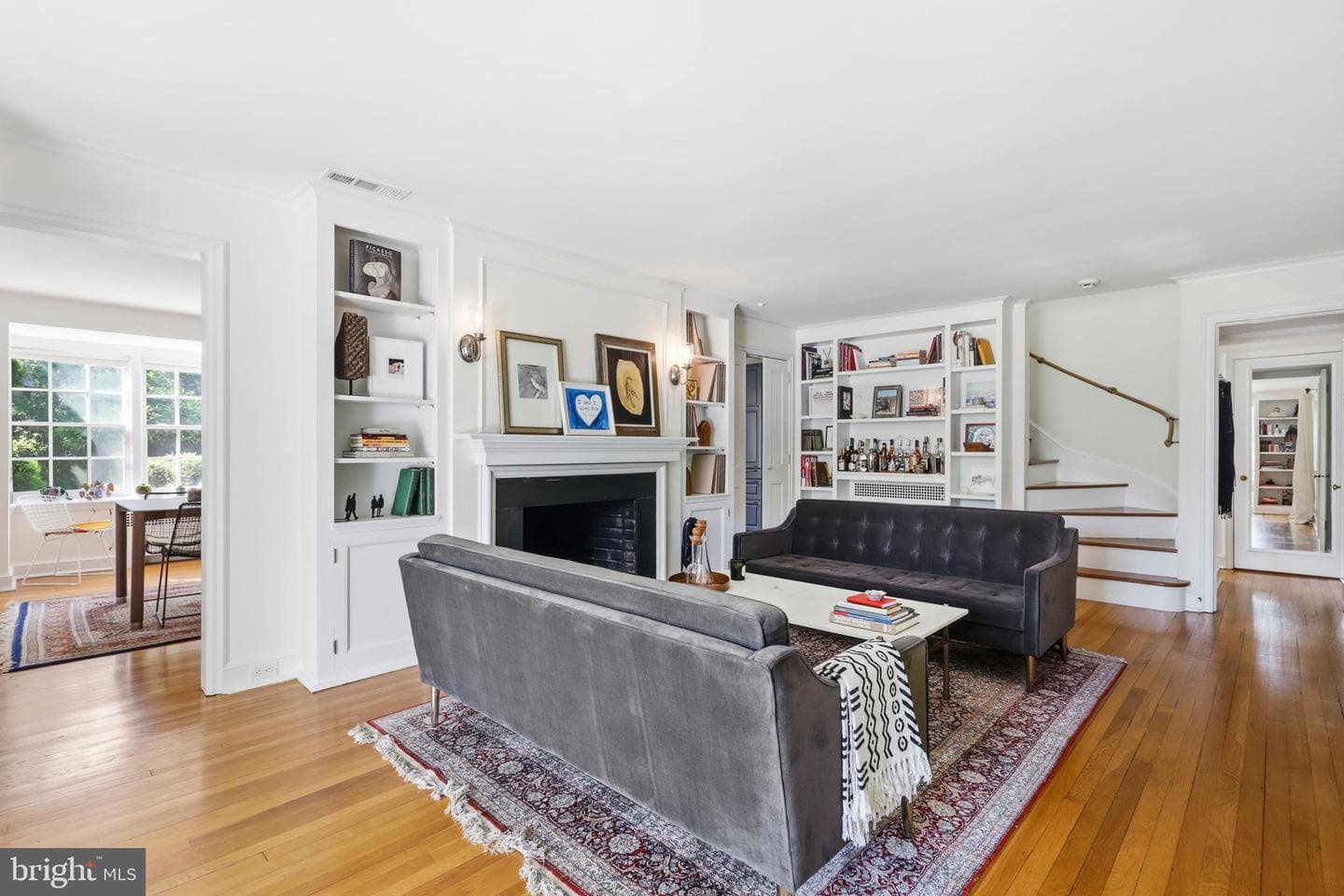 155 Rex Avenue photo 4