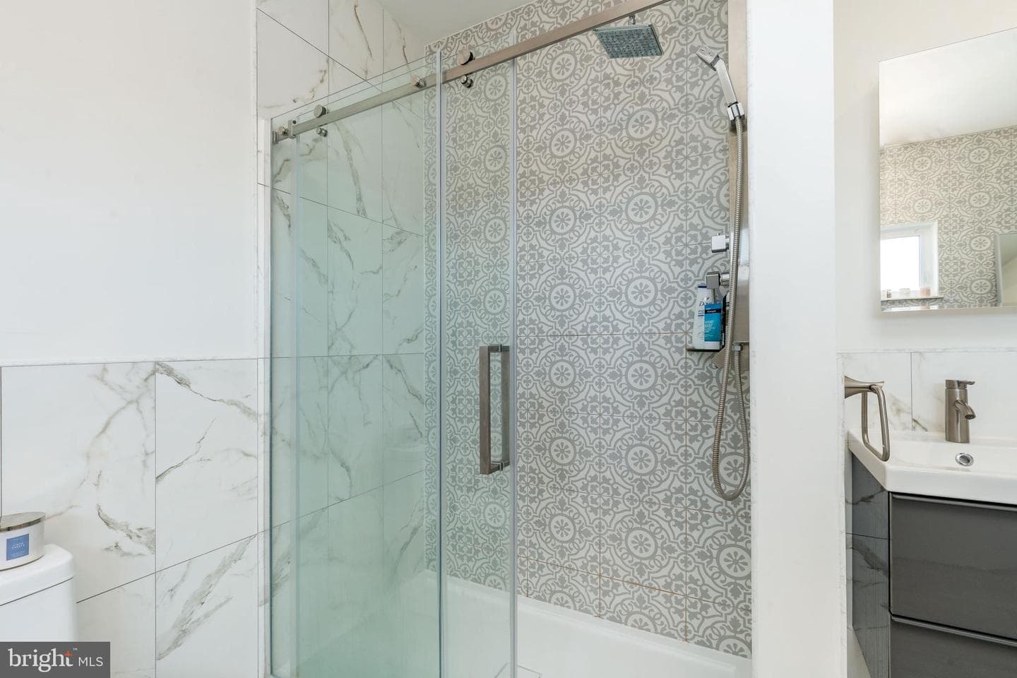 2147 Cross Street photo 23