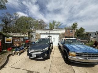 229 E Price Street photo 47