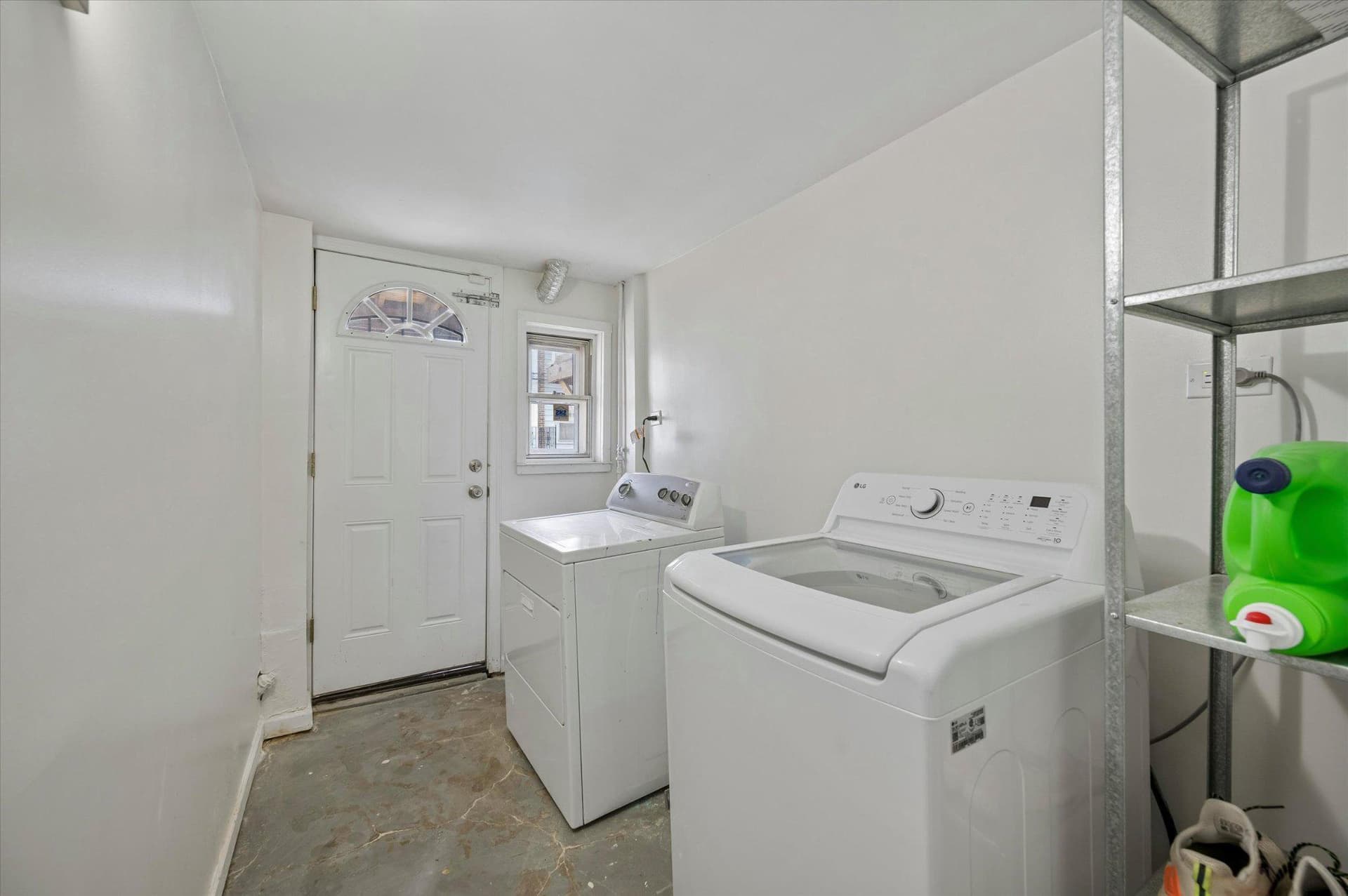 6640 Lotus Road photo 11