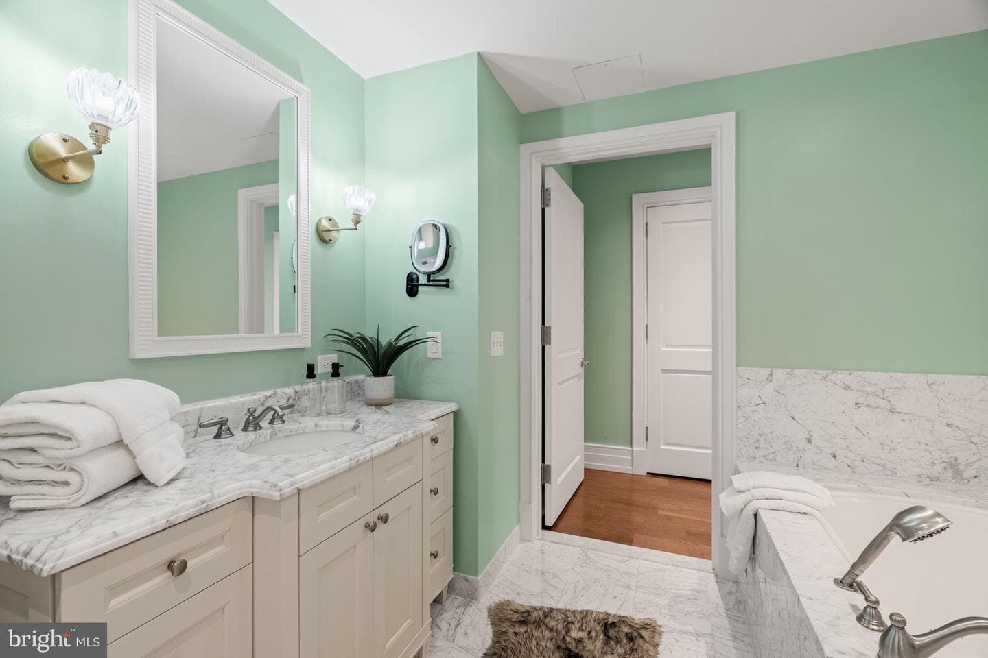 130 S 18th Street #609 photo 27