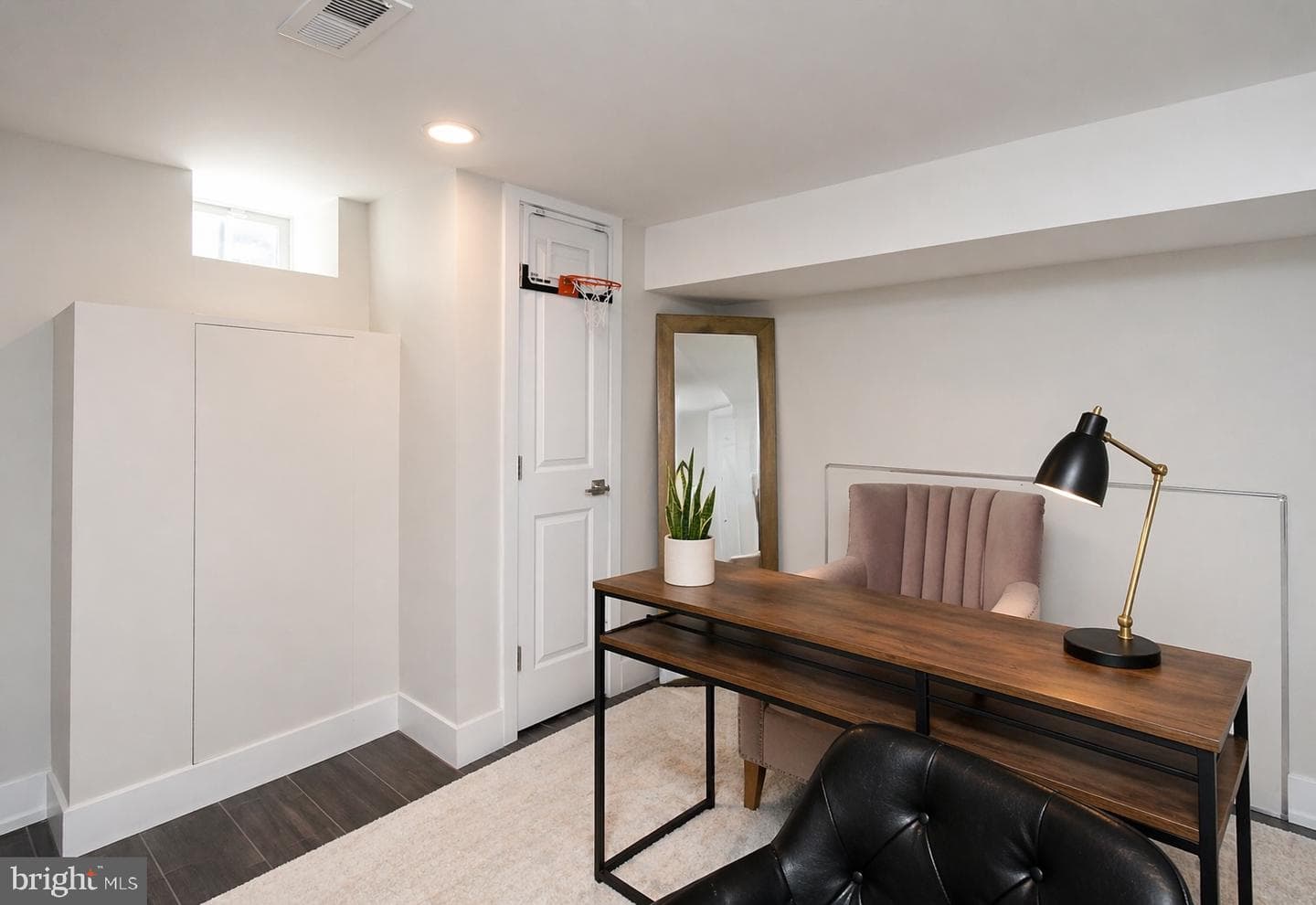 1806 N Marshall Street photo 6