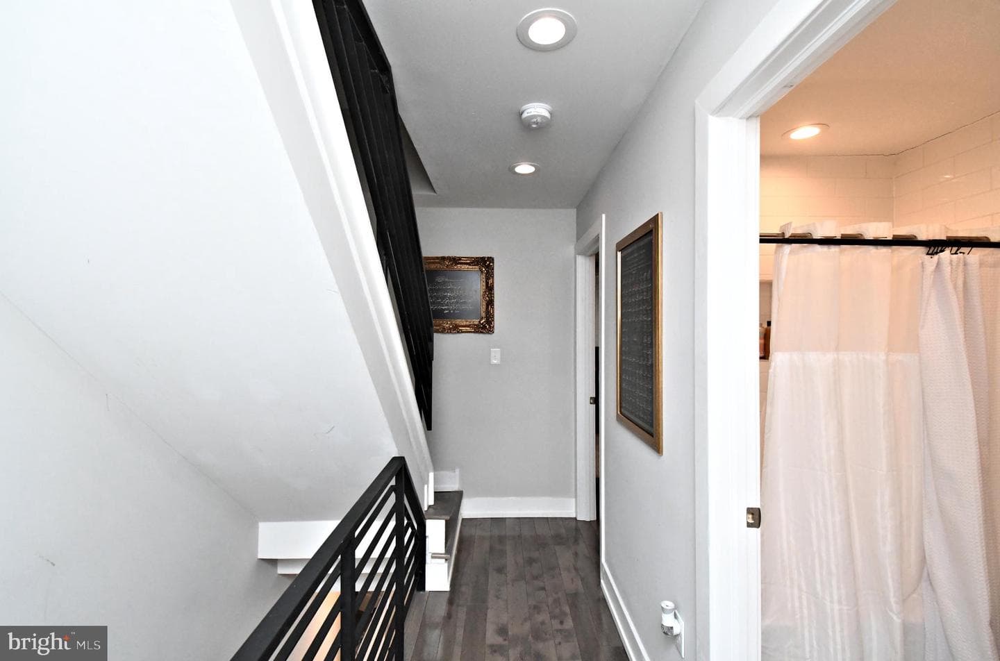 1806 N Marshall Street photo 9