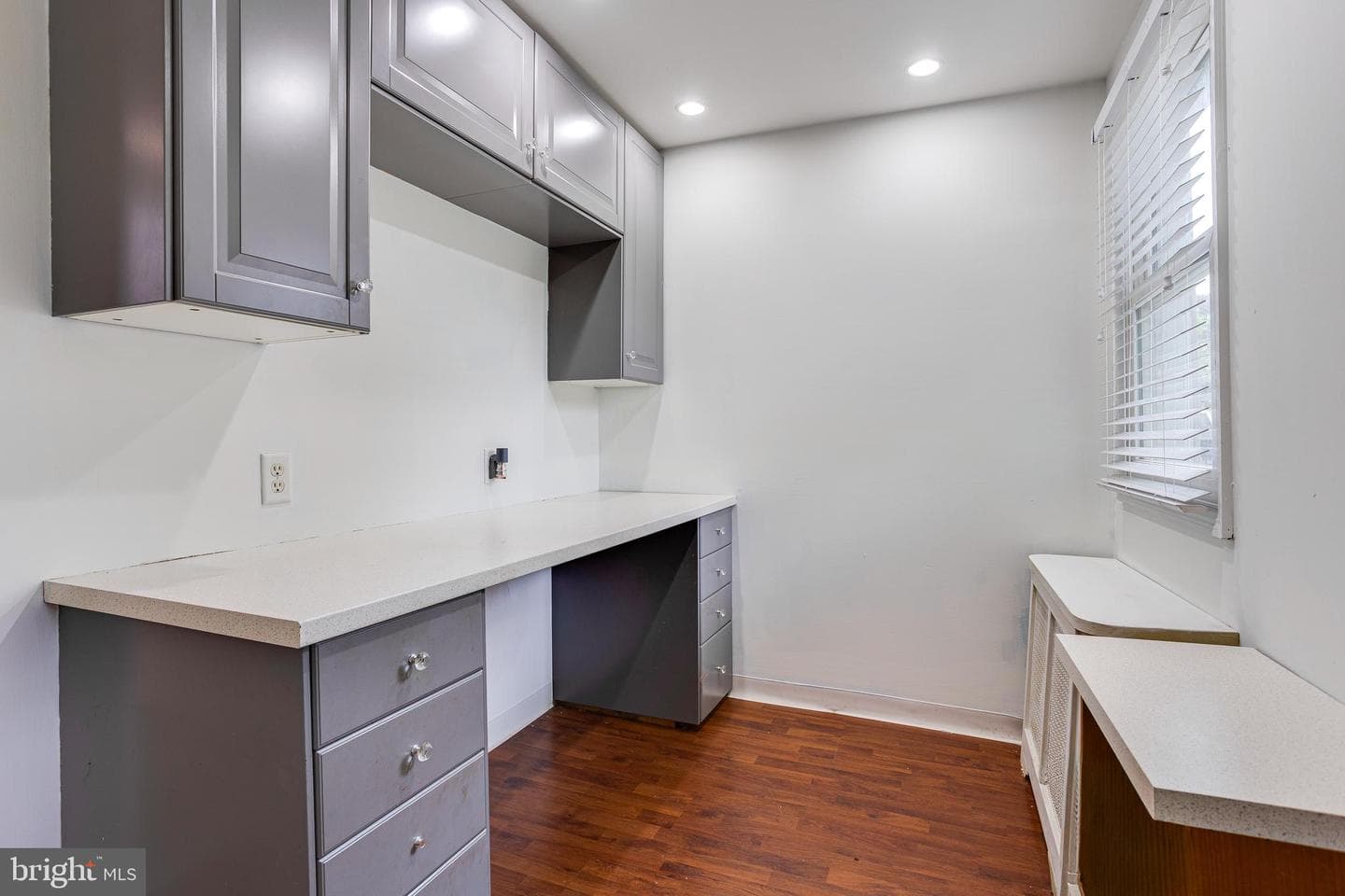 313 Gates Street photo 16