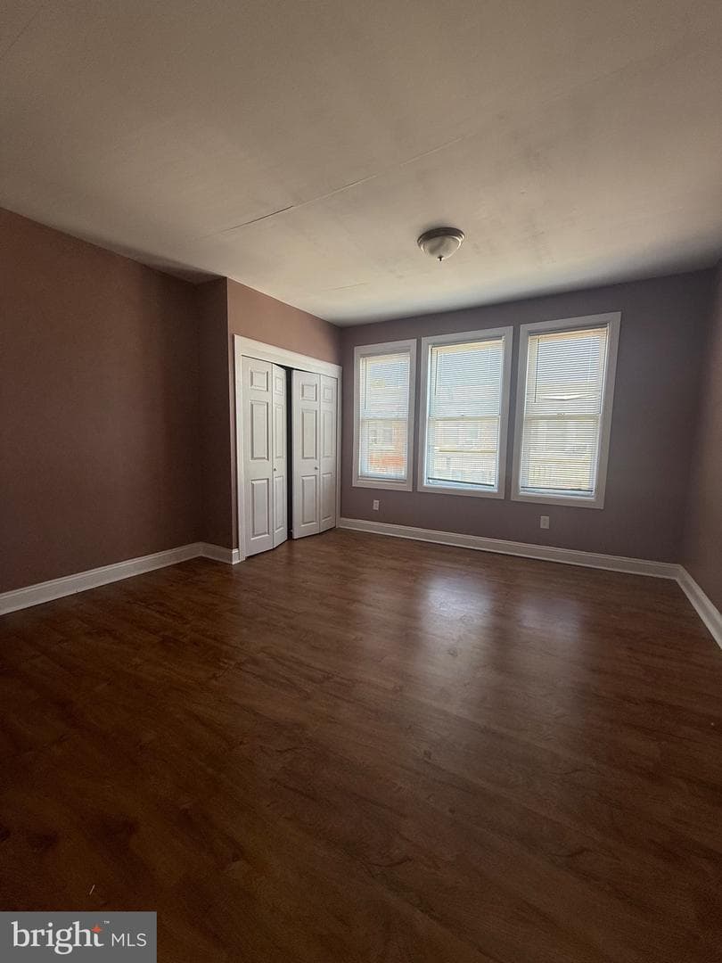 846 E Schiller Street photo 9