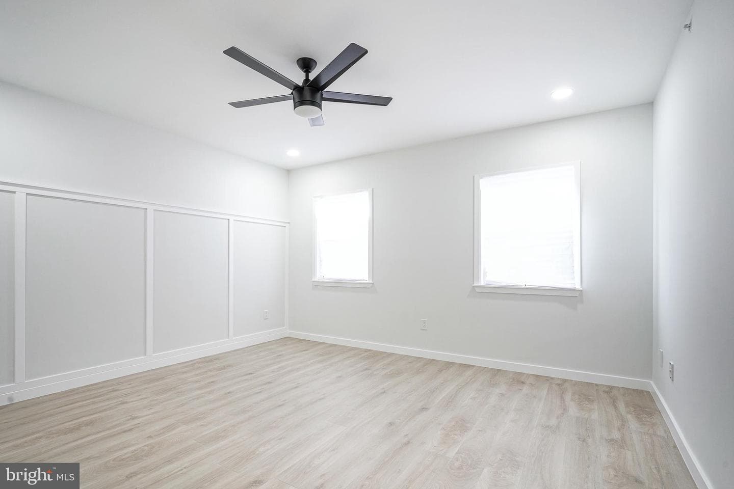 1143 Tasker Street photo 40