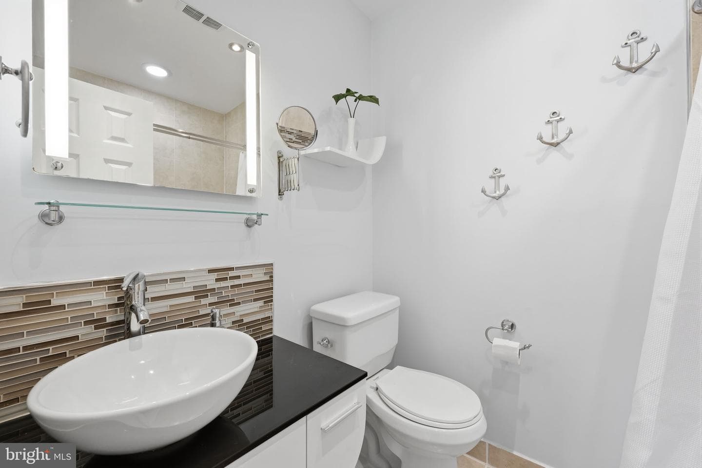 15018 Theresa Drive photo 20