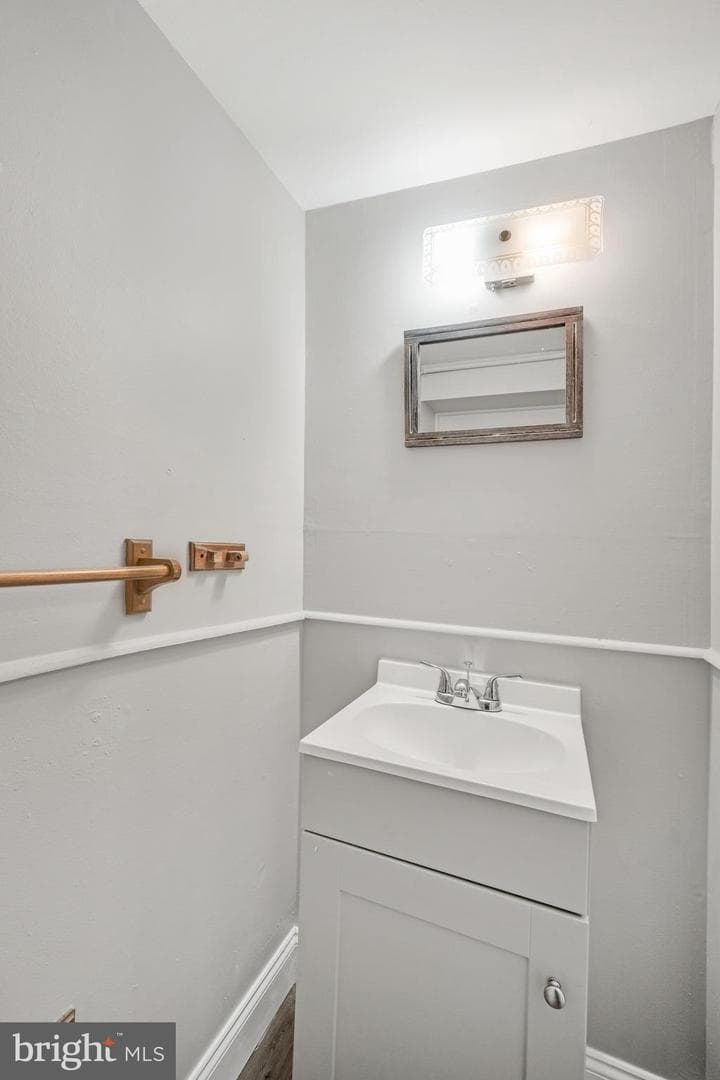 1843 Sanford Street photo 30
