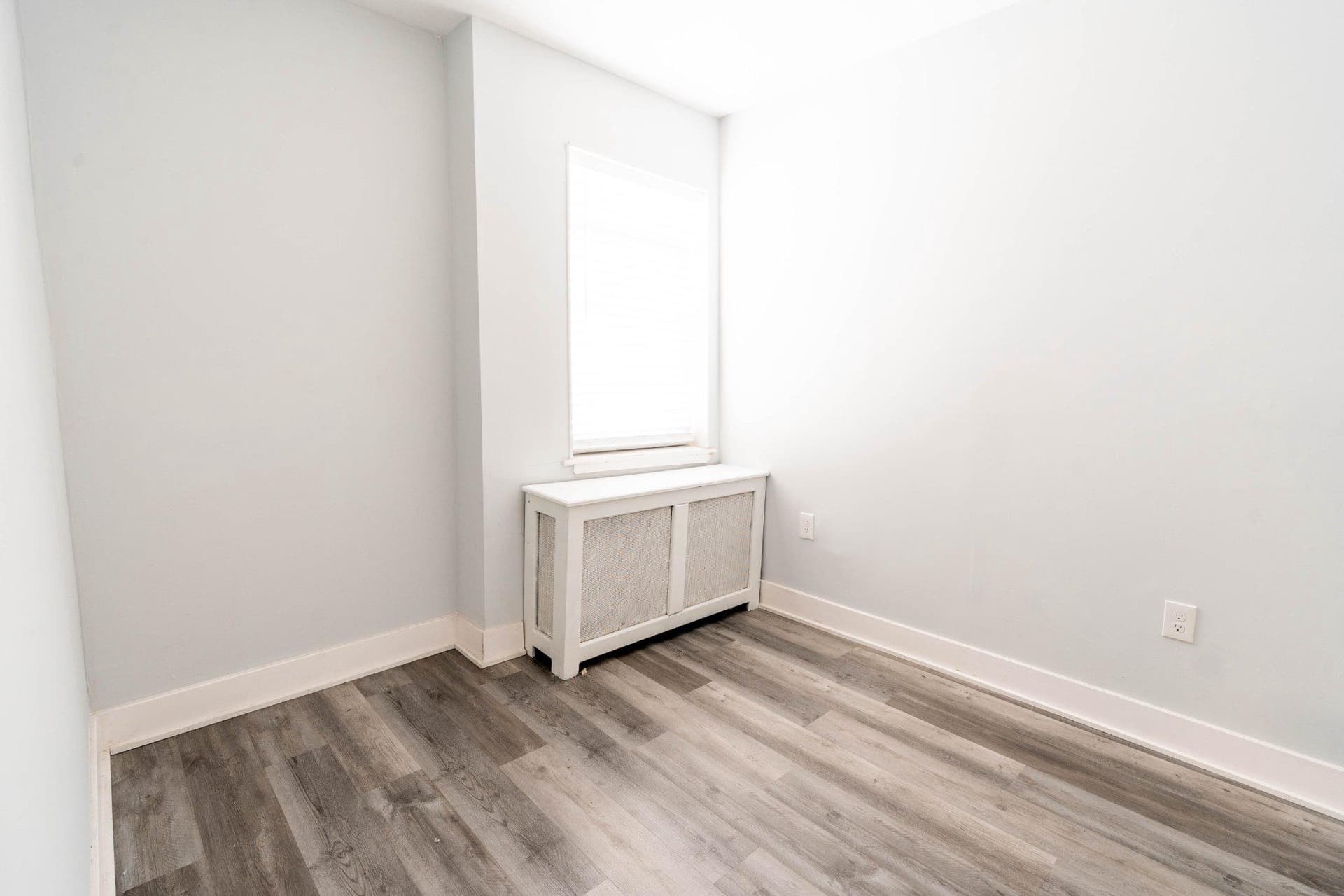 2433 3rd Street photo 18