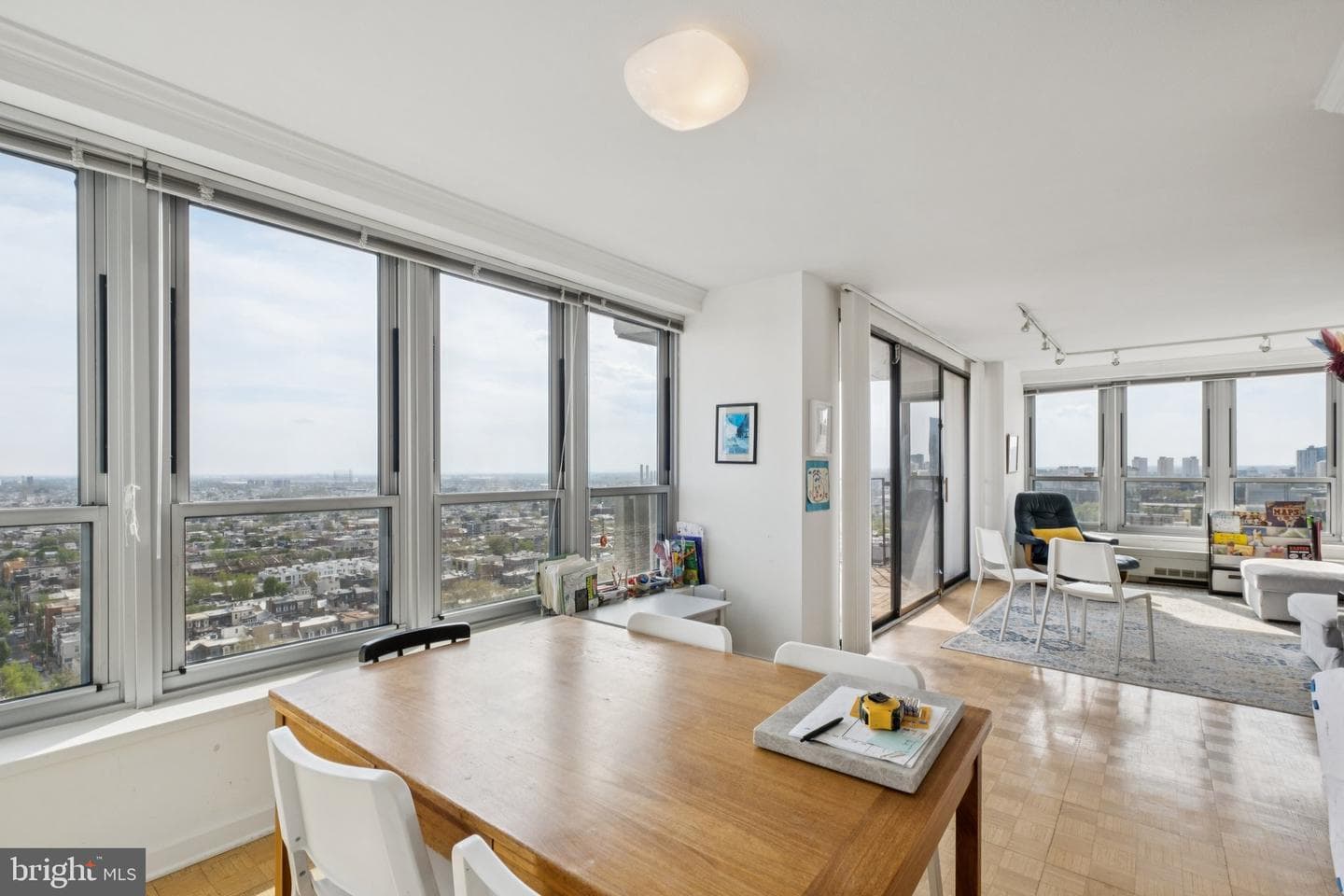 224 W Rittenhouse Sq # 2412-13 photo 6