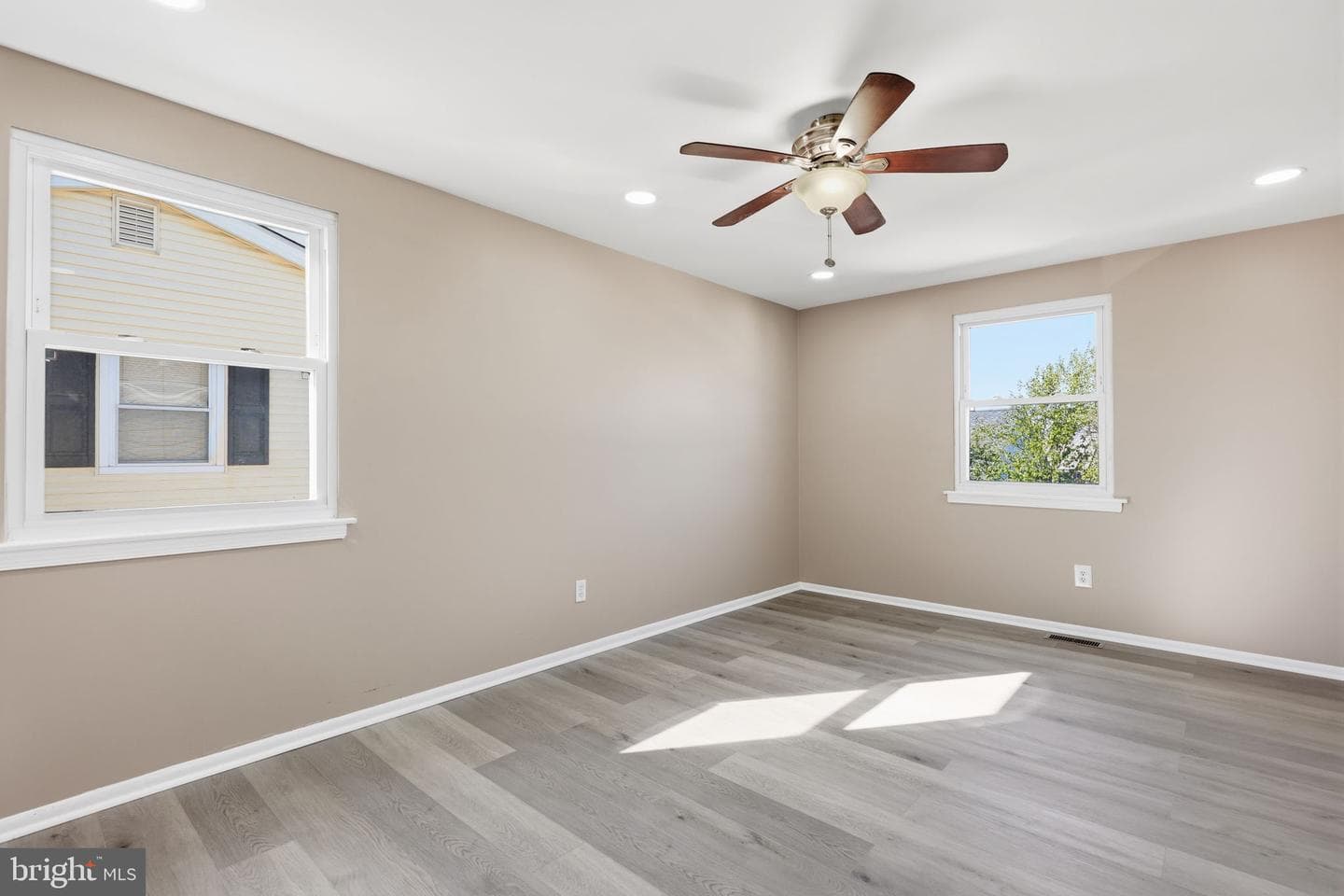 1853 Merlin Road photo 24