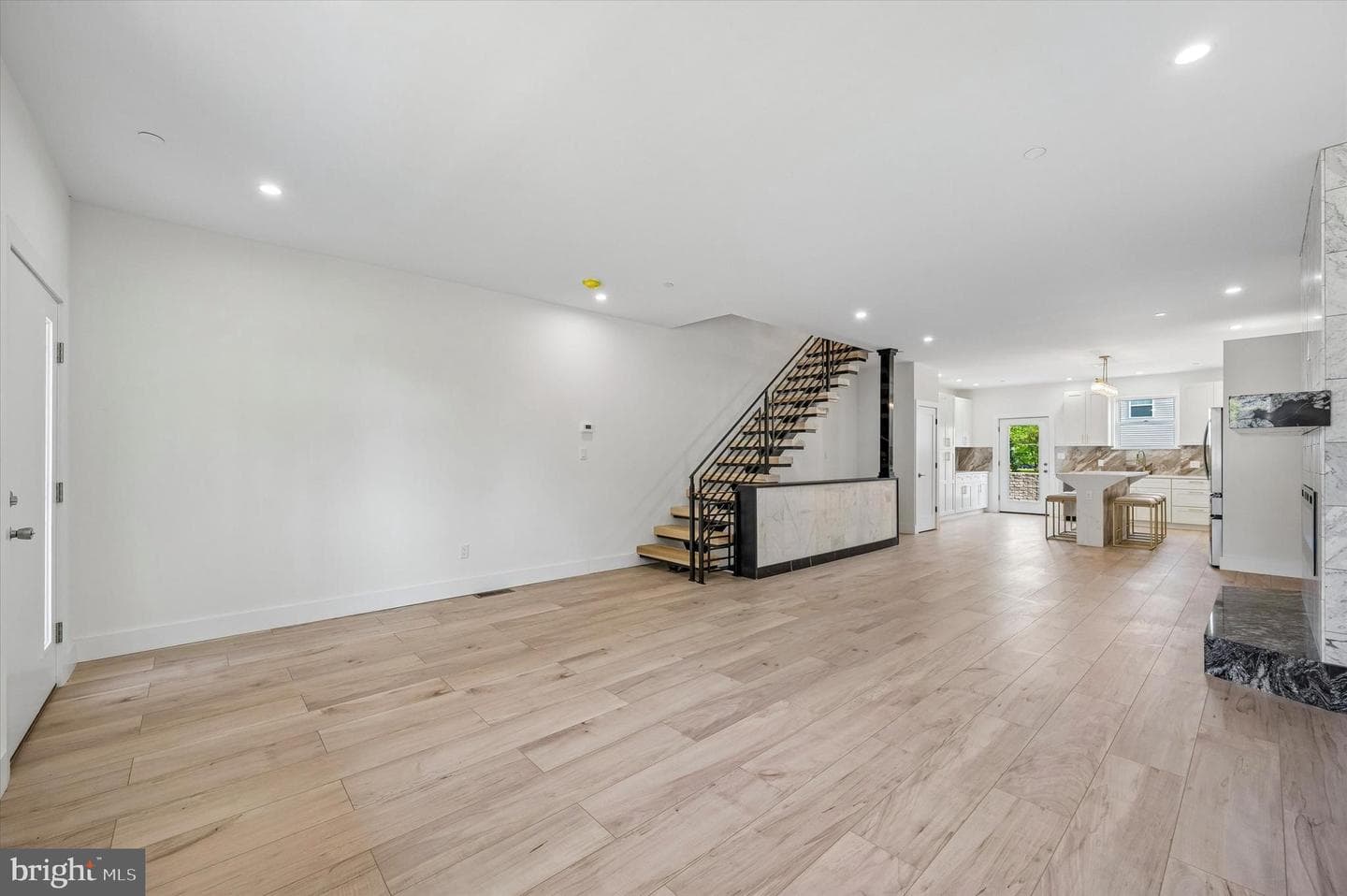 6995-9 Pechin Street photo 6