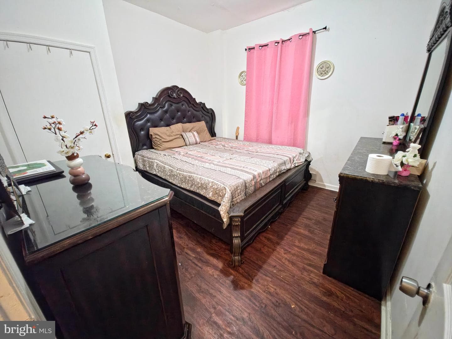5710 N American Street photo 13
