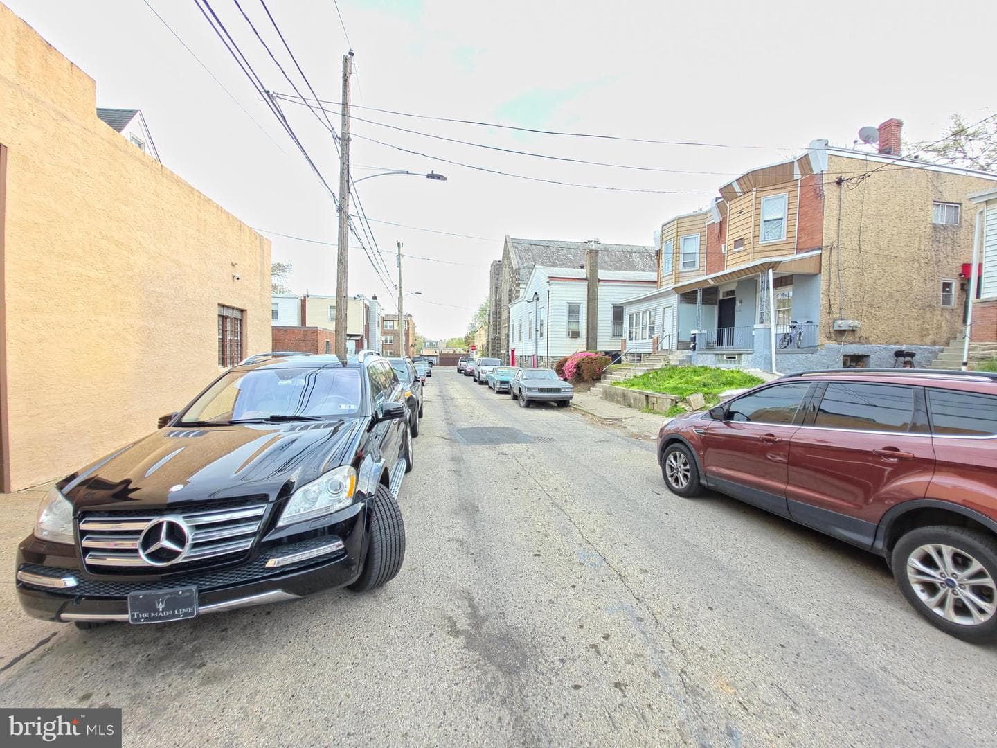 5710 N American Street photo 4