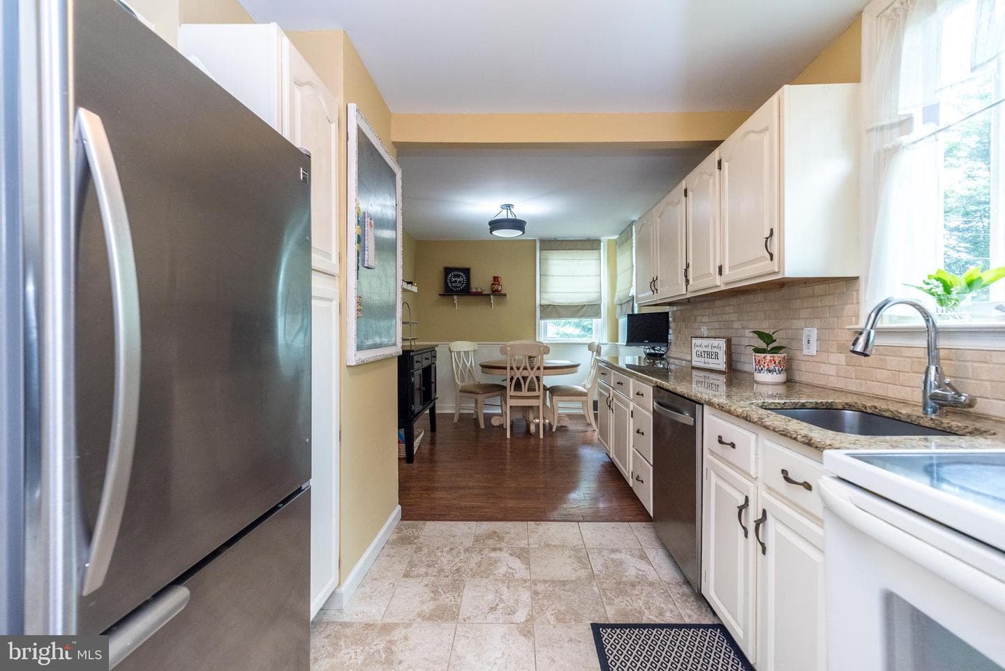 14014 Napier Street photo 6
