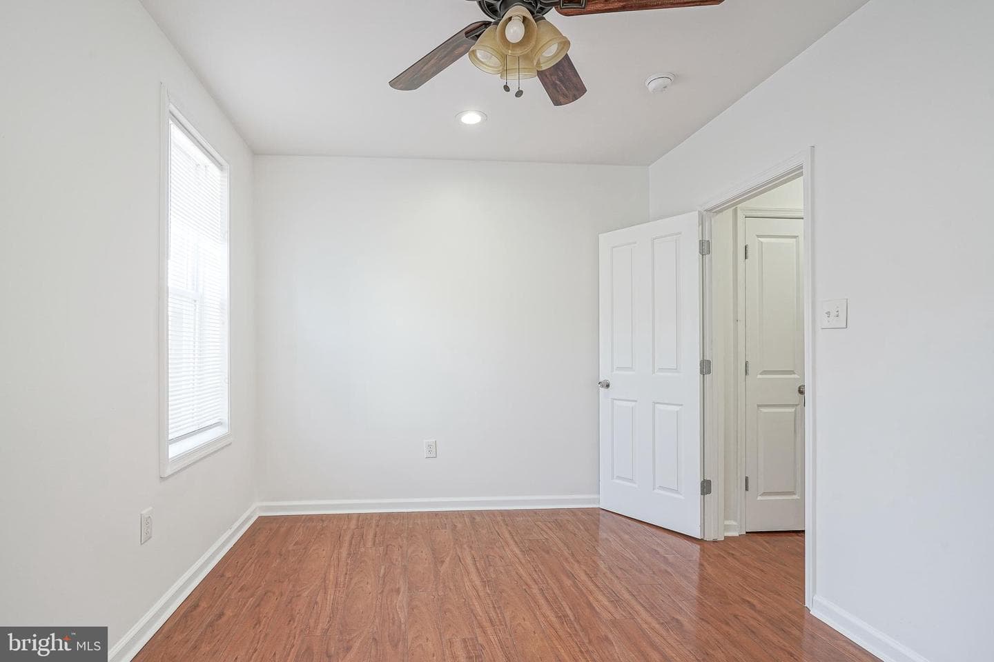 2138 Morris Street photo 30