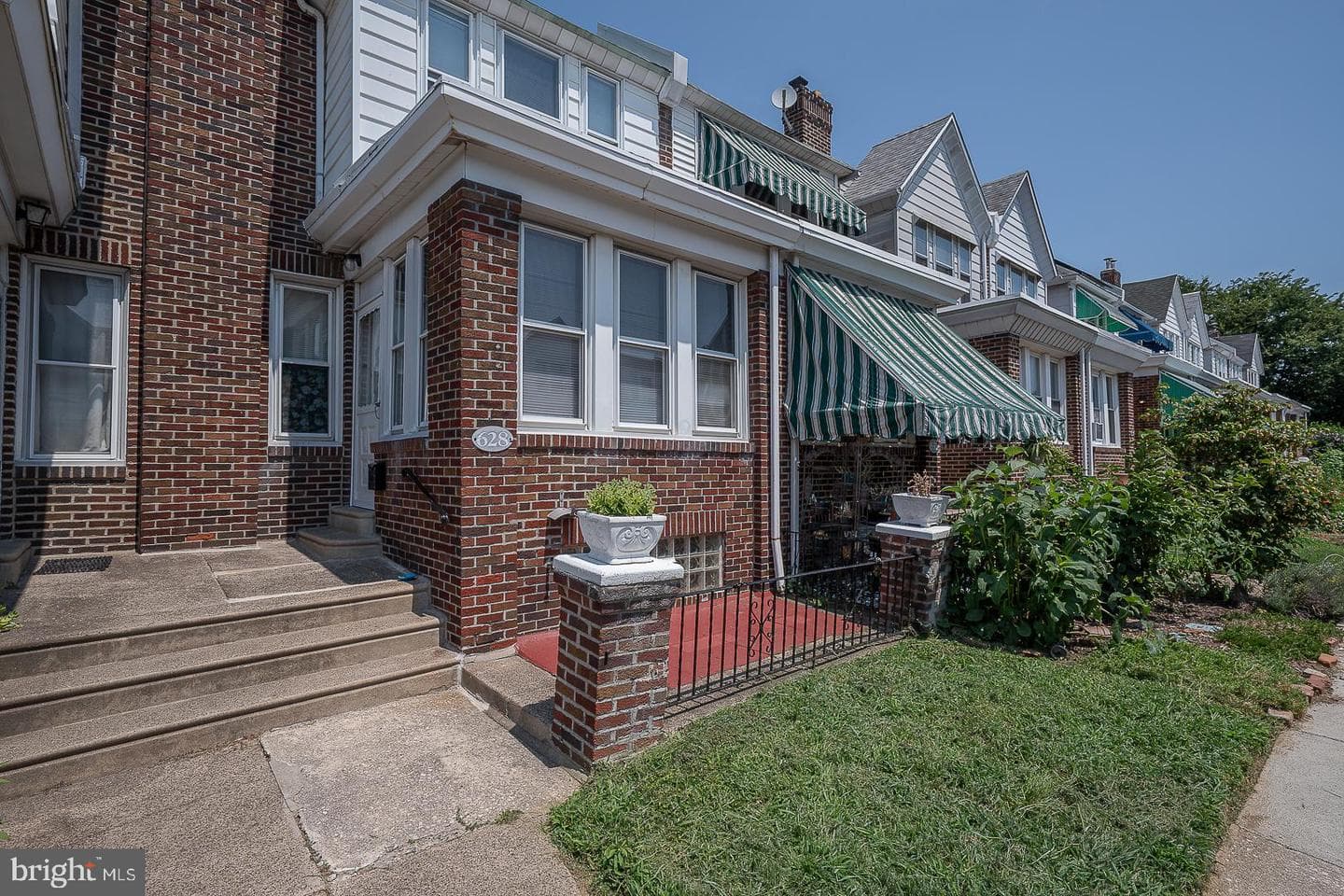 628 Gerhard Street photo 3