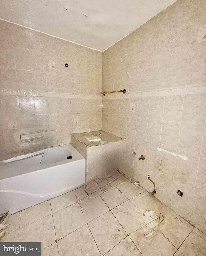 3324 N Mascher Street photo 10