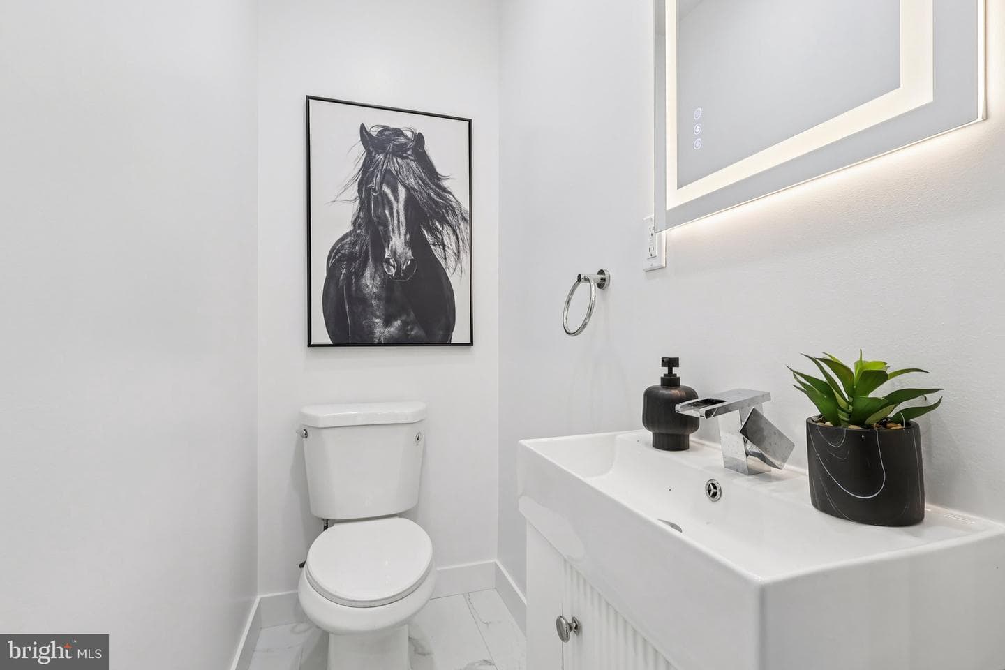 514 Winton Street photo 8