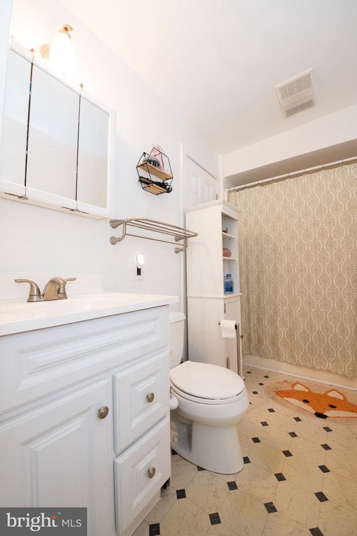 5924 Mccallum Street photo 17