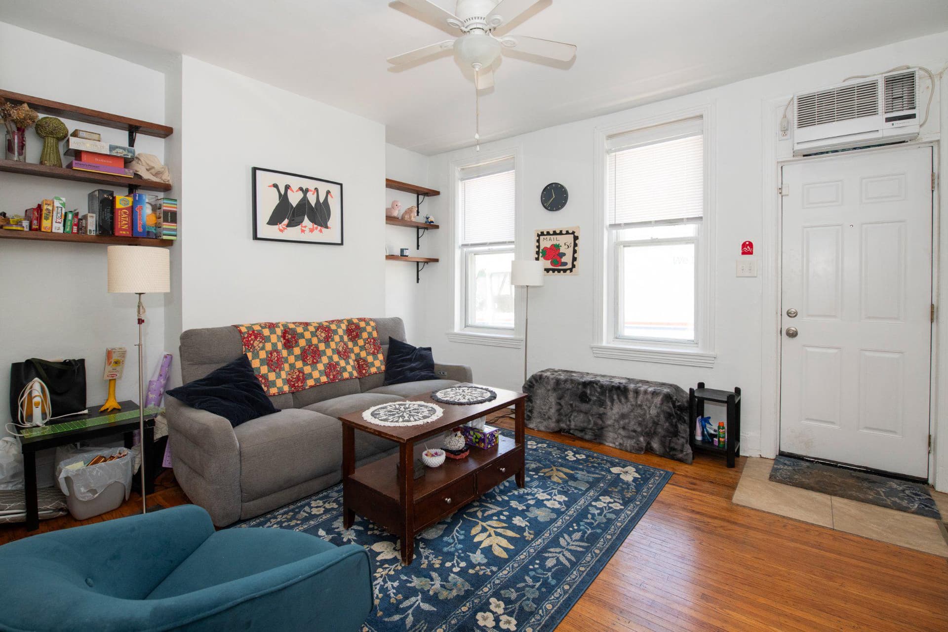 5924 Mccallum Street photo 2