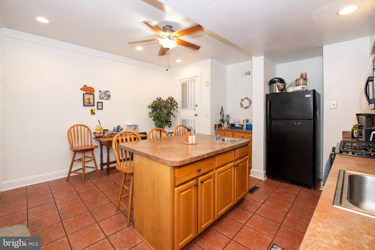 5924 Mccallum Street photo 8