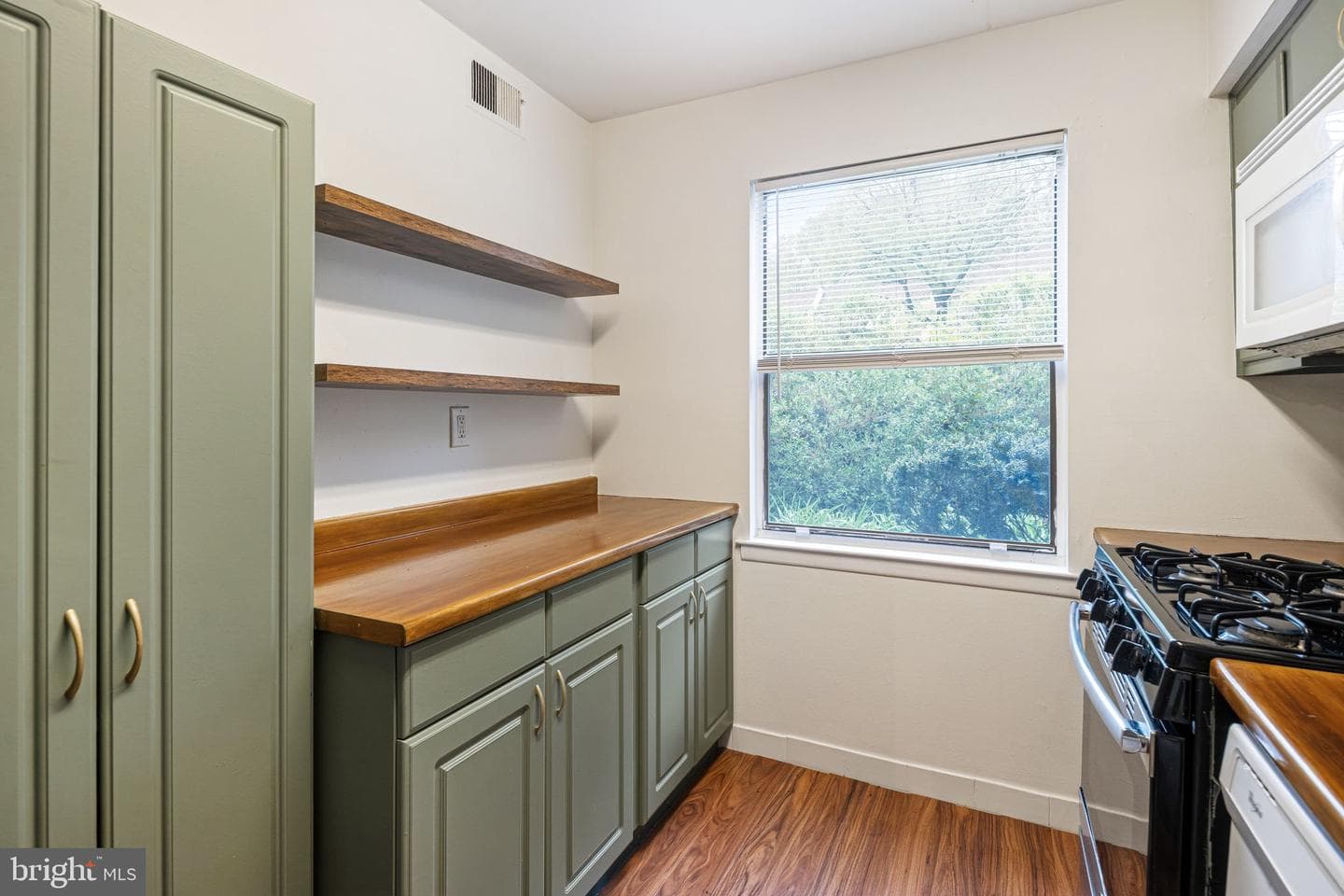 285 Shawmont Avenue #d photo 9