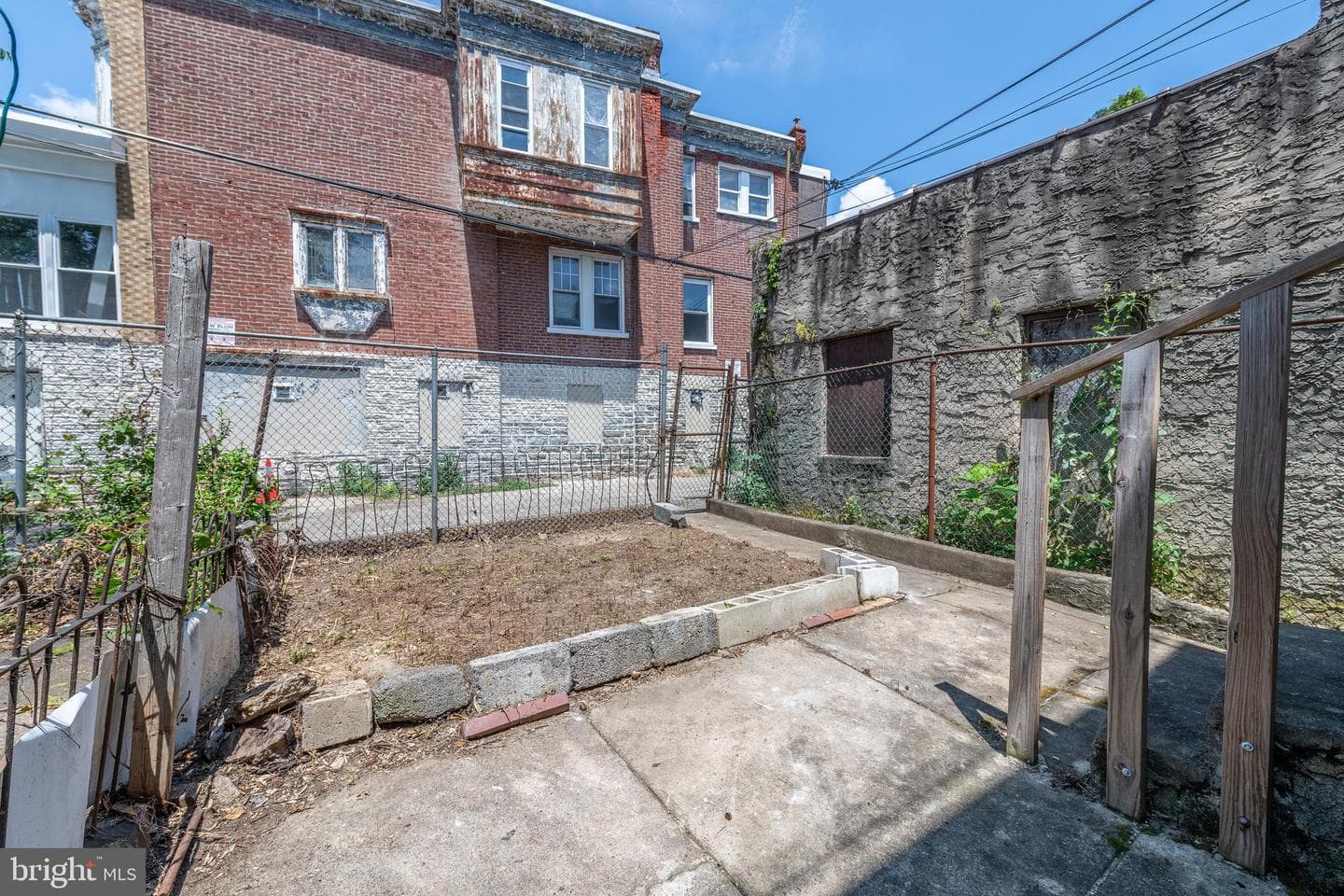1521 W Olney Avenue photo 16