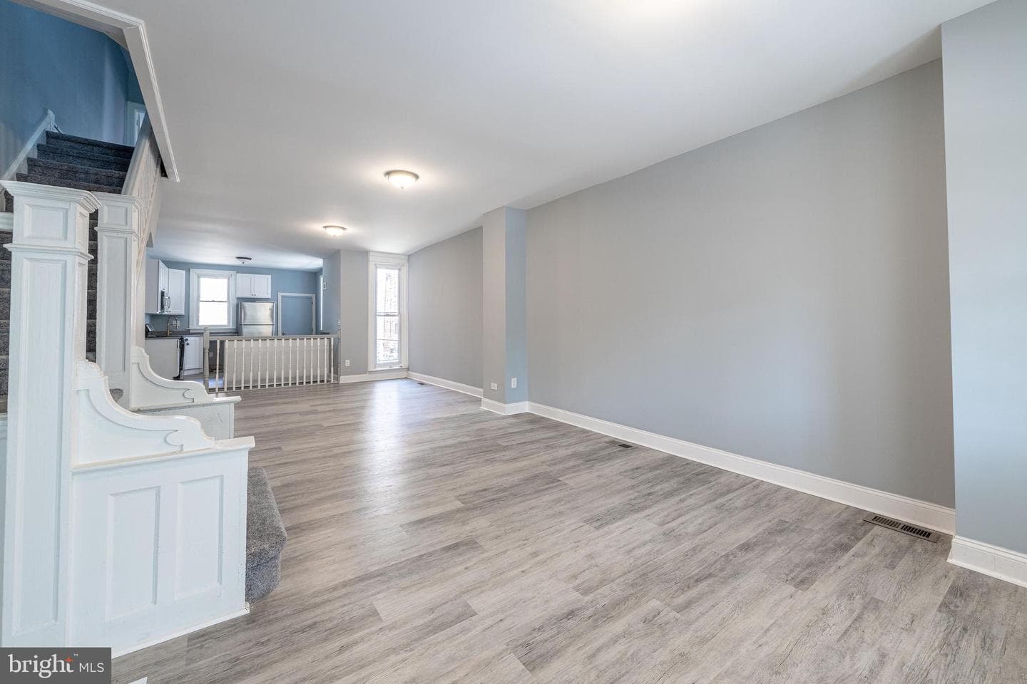 1521 W Olney Avenue photo 3