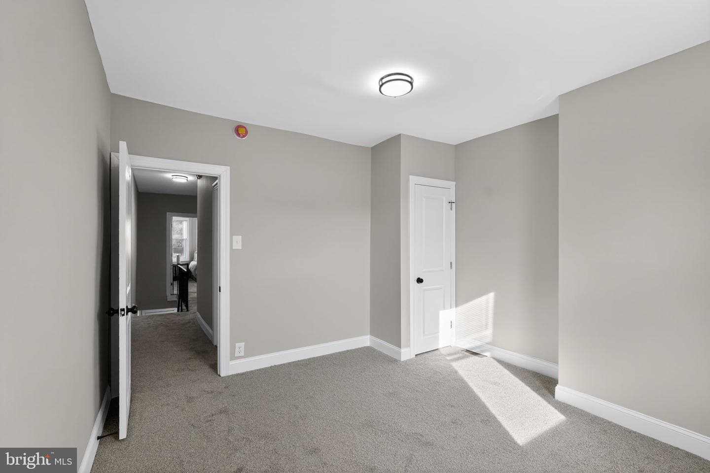 434 W Earlham Terrace photo 19