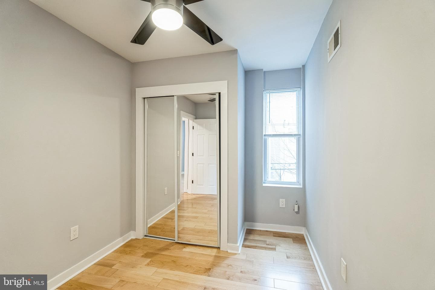 2317 Moore Street photo 20